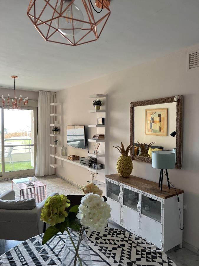 Apartment Sea Breeze - Apartamento Brisas Del Mar เบนัลมาเดนา ภายนอก รูปภาพ
